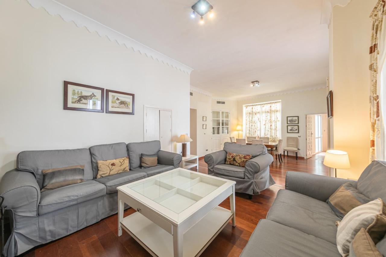 Aoa Plaza Santa Marta Apartment เซบีญา ภายนอก รูปภาพ